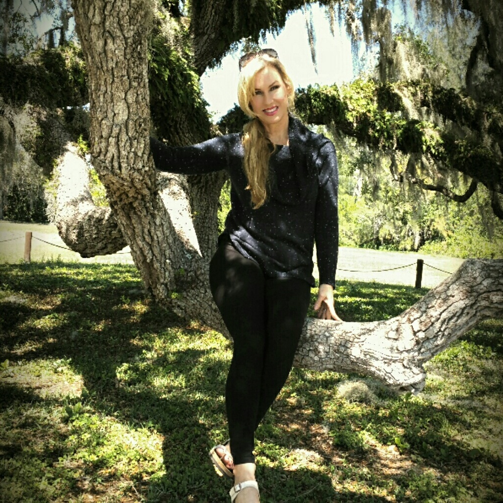 Meet your Posher, Elizabeth